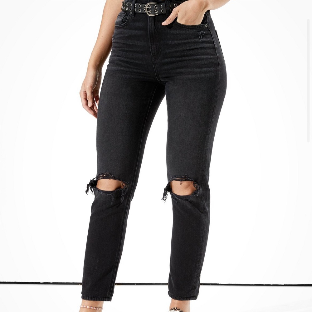 American Eagle ripped mom jeans